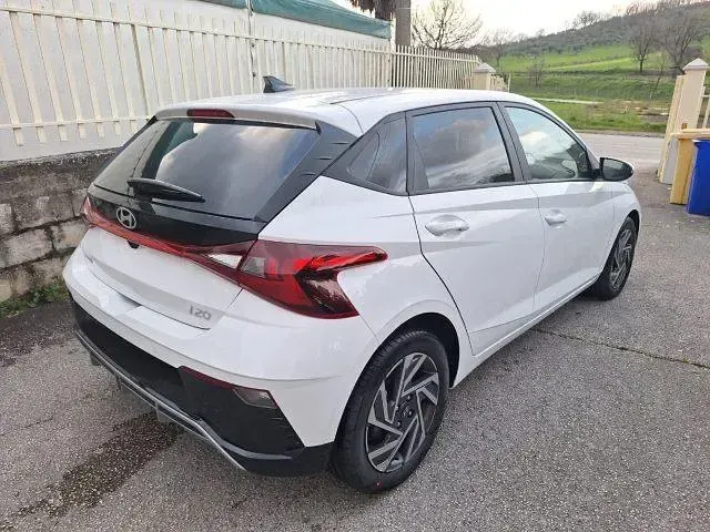 Nuova Hyundai i20 89 CV (65 kW) 2026 Bianco Utilitaria