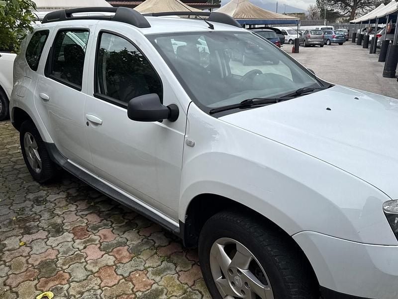Usata Dacia Duster Ambiance 110 CV (80 kW) 2014 Bianco SUV