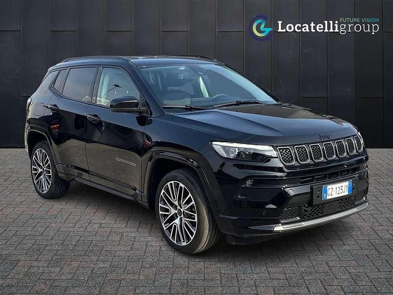 Usata Jeep Compass Summit 131 CV (96 kW) 2025 Solid black SUV