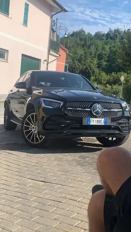 Usata Mercedes GLC300 Premium Plus 245 CV (180 kW) 2019 Nero SUV