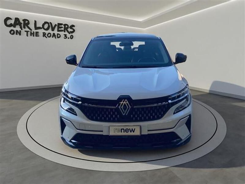 Begagnad Renault Austral Iconic 200 HK (147 kW) 2023 Vit SUV