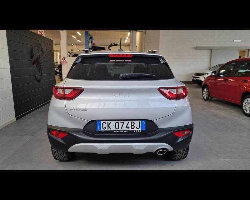 Usata Kia Stonic Style 101 CV (74 kW) 2022 Grigio SUV
