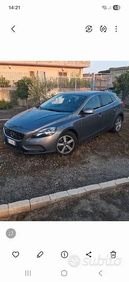 Usata Volvo V40 150 CV (110 kW) 2015 Berlina