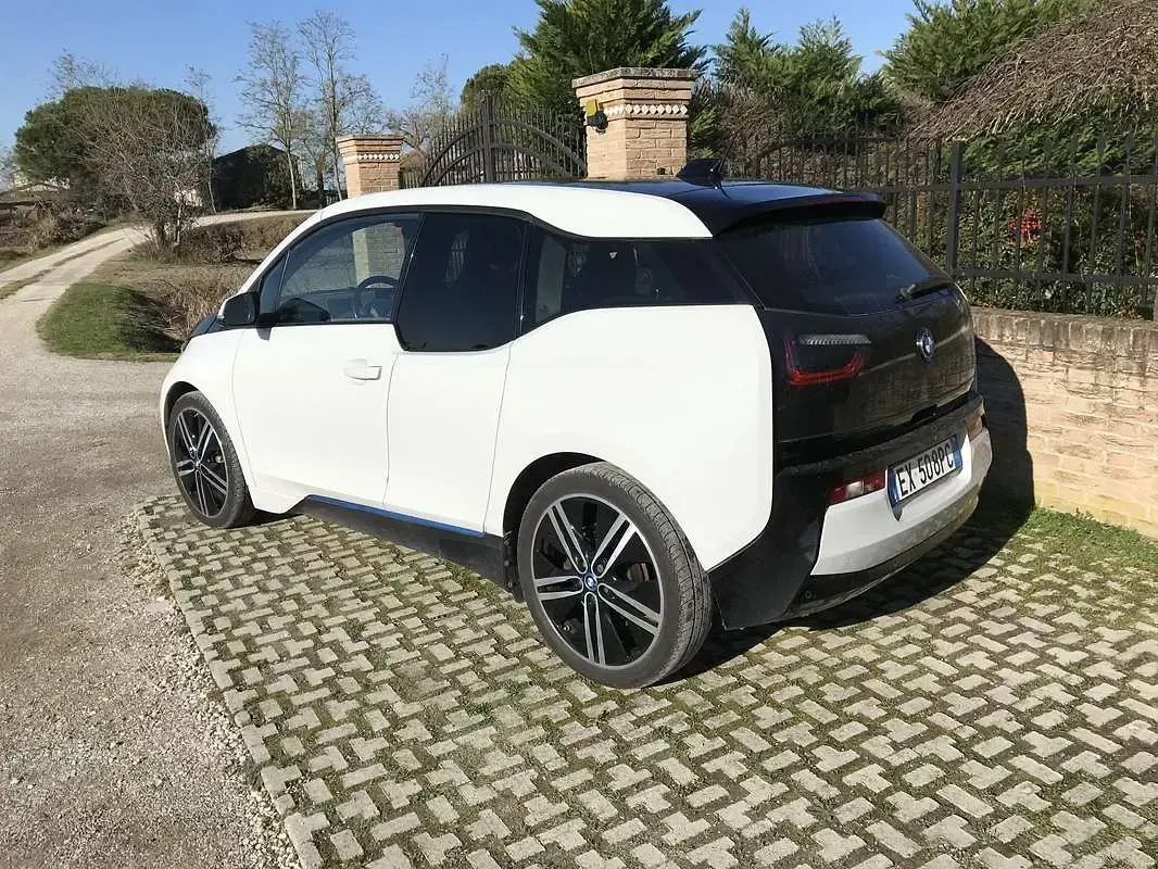 Usata BMW i3 75 kW (102 CV) 2014 Bianco Utilitaria