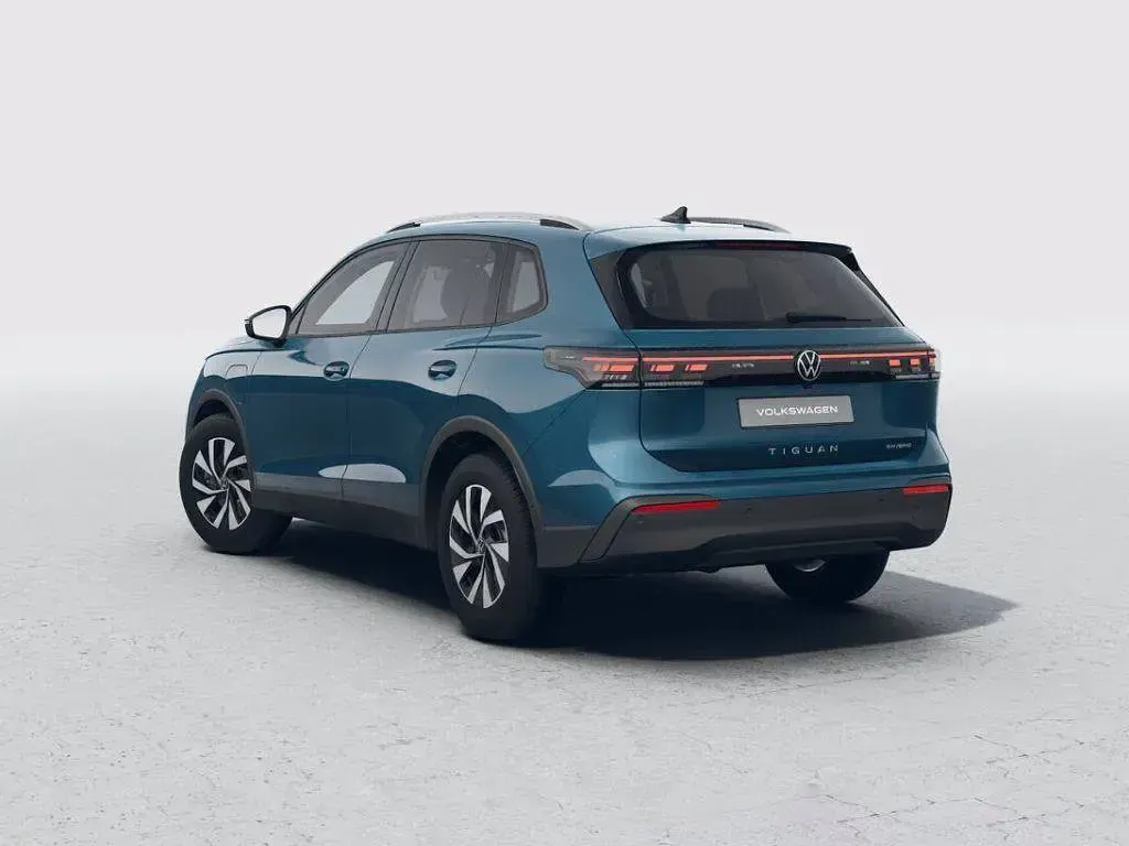 Nuova VW Tiguan Edition 131 CV (96 kW) 2026 Nightshade blue metallizzato SUV
