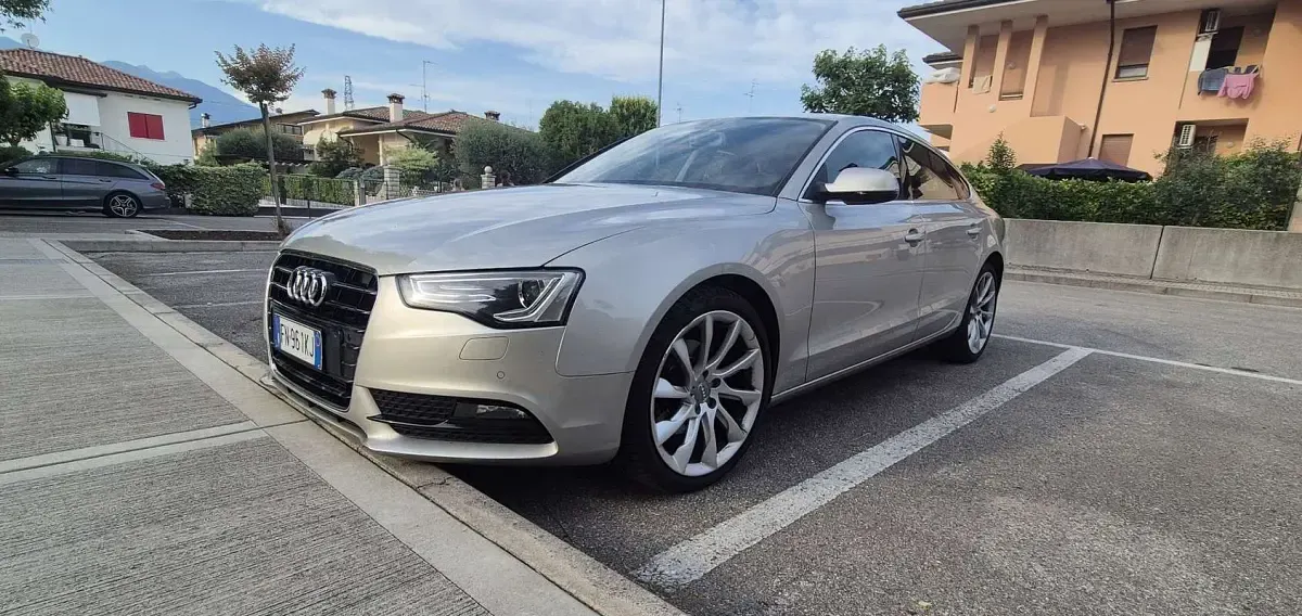 Usata Audi A5 Sportback Advanced Plus 177 CV (130 kW) 2013 Grigio Utilitaria