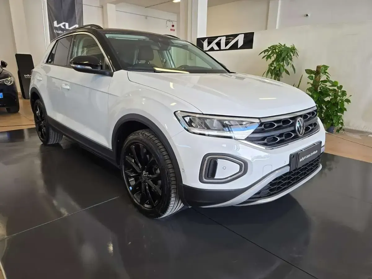 Usata VW T-Roc Style 150 CV (110 kW) 2023 Bianco SUV