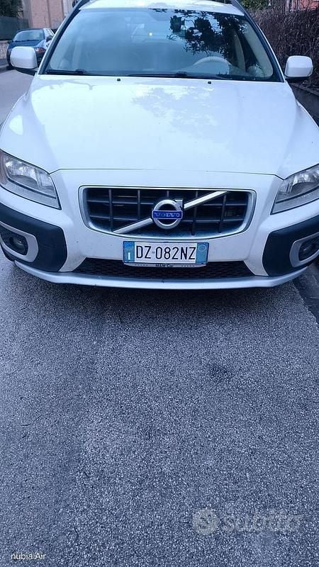 Usata Volvo XC70 Kinetic 205 CV (150 kW) 2009 Bianco Station wagon