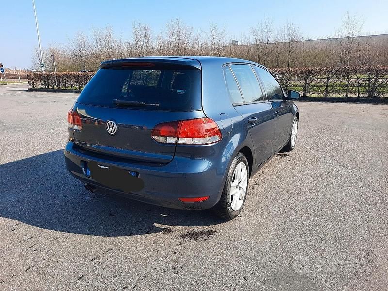 Usata VW Golf VI 110 CV (80 kW) 2008 Blu Utilitaria