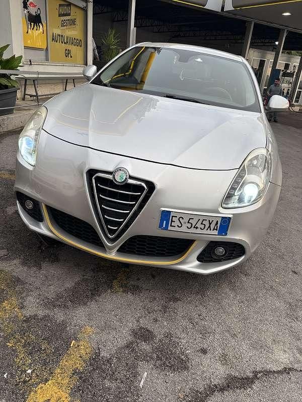 Usata Alfa Romeo Giulietta 105 CV (77 kW) 2013 Utilitaria