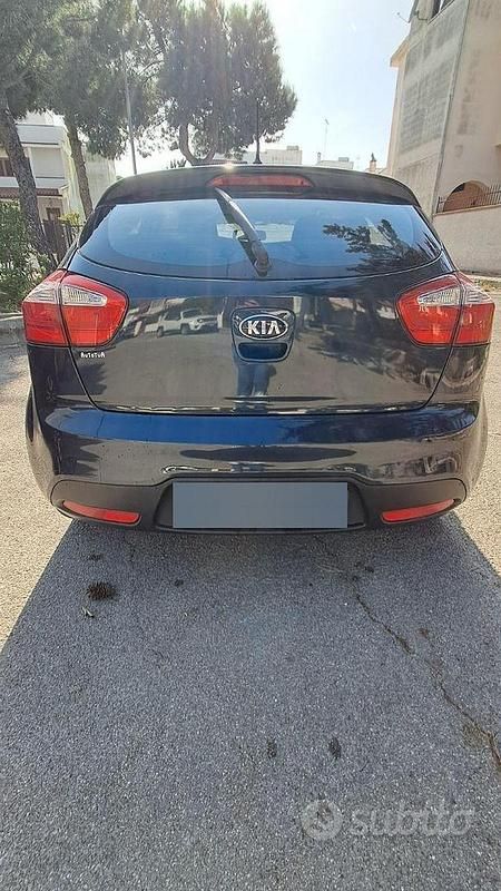 Usata Kia Rio 85 CV (62 kW) 2013 Berlina