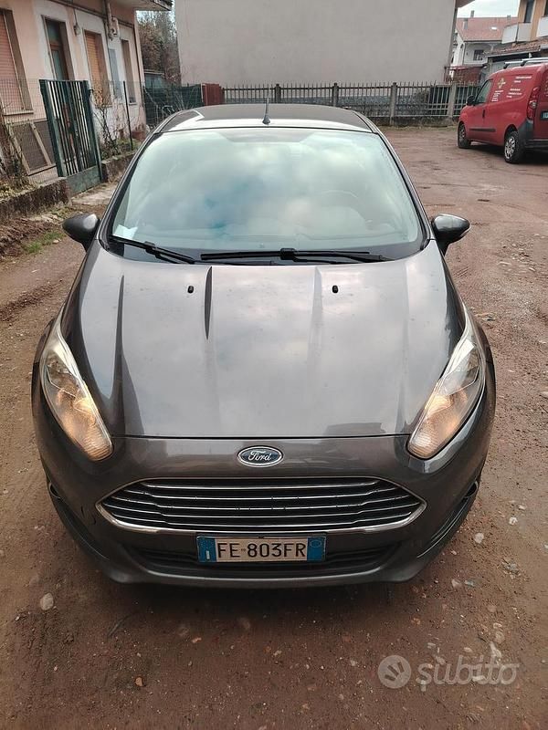 Usata Ford Fiesta 2016 Grigio Utilitaria