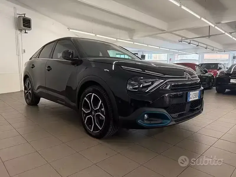 Usata Citroën e-C4 Shine 100 kW (136 CV) 2022 Nero Berlina