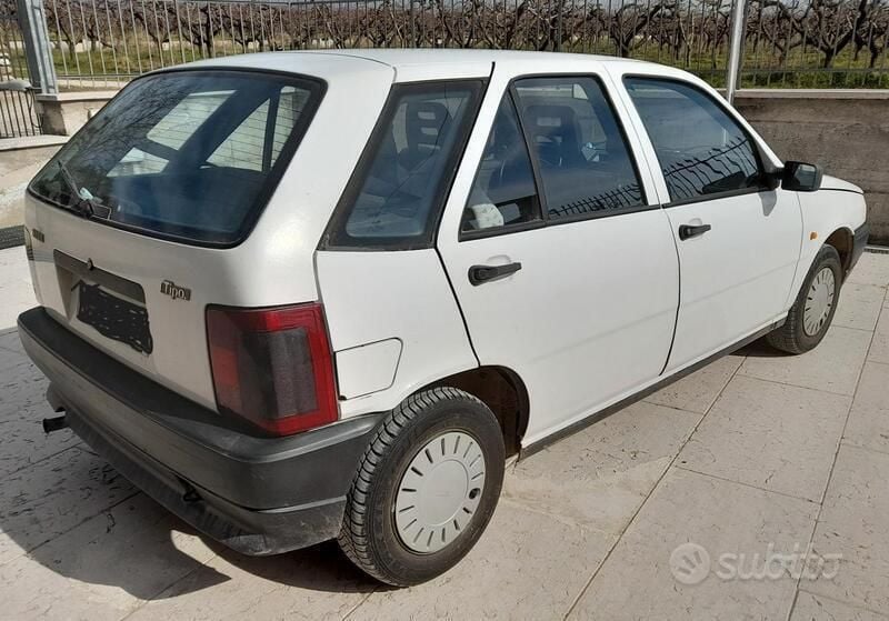 Usata Fiat Tipo 71 CV (52 kW) 1988 Bianco Utilitaria