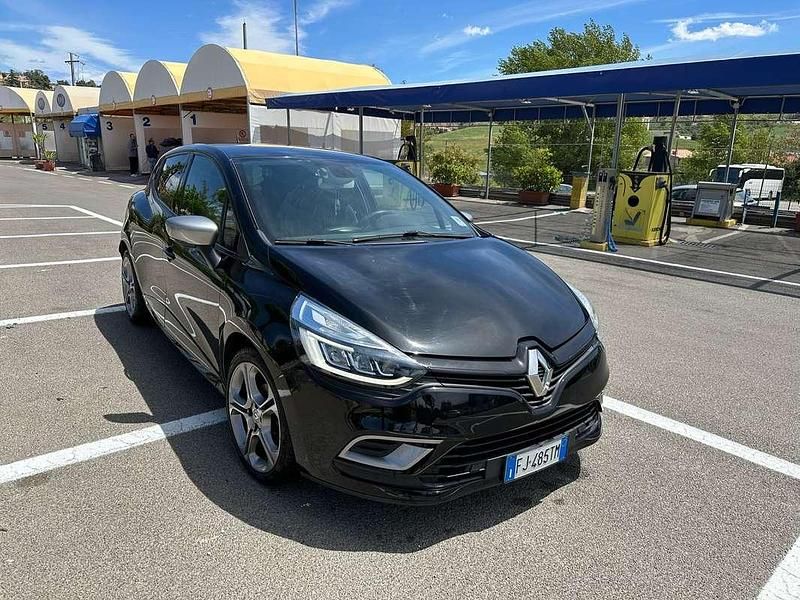 Usata 2017 Renault Clio IV GT-Line Tre volumi | 10.500 € (Cara) - Immagine 1/4