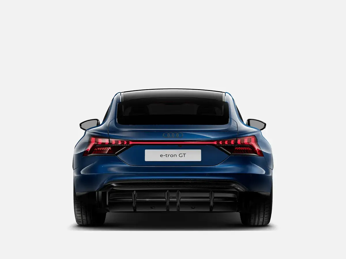 Nuova Audi e-tron GT quattro Comfort 369 kW (503 CV) 2026 Blu ascari metallizzato Berlina