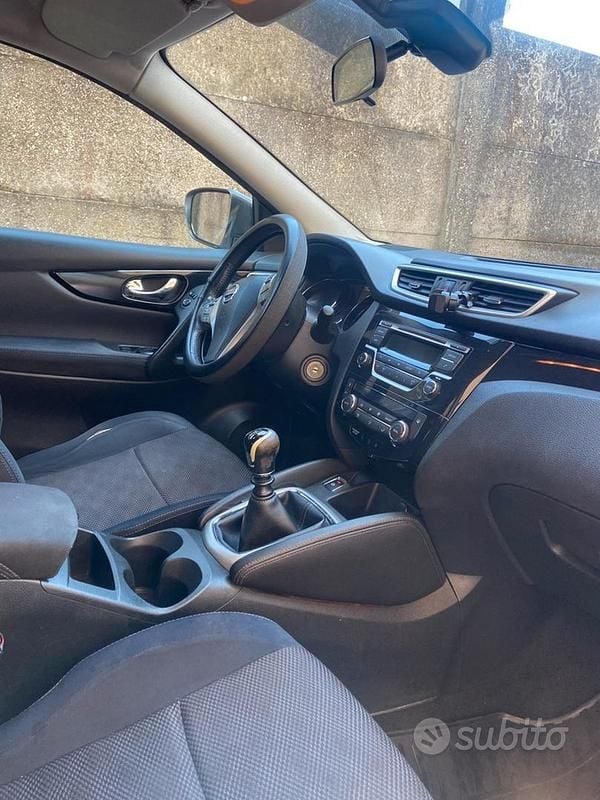 Usata Nissan Qashqai 110 CV (80 kW) 2015 Bianco SUV