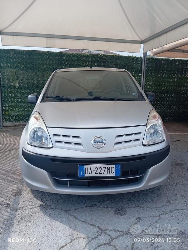Usata Nissan Pixo 68 CV (50 kW) 2010 Grigio Utilitaria