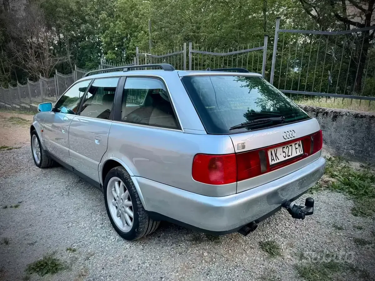 Usata Audi S6 230 CV (169 kW) 1996 Grigio Station wagon