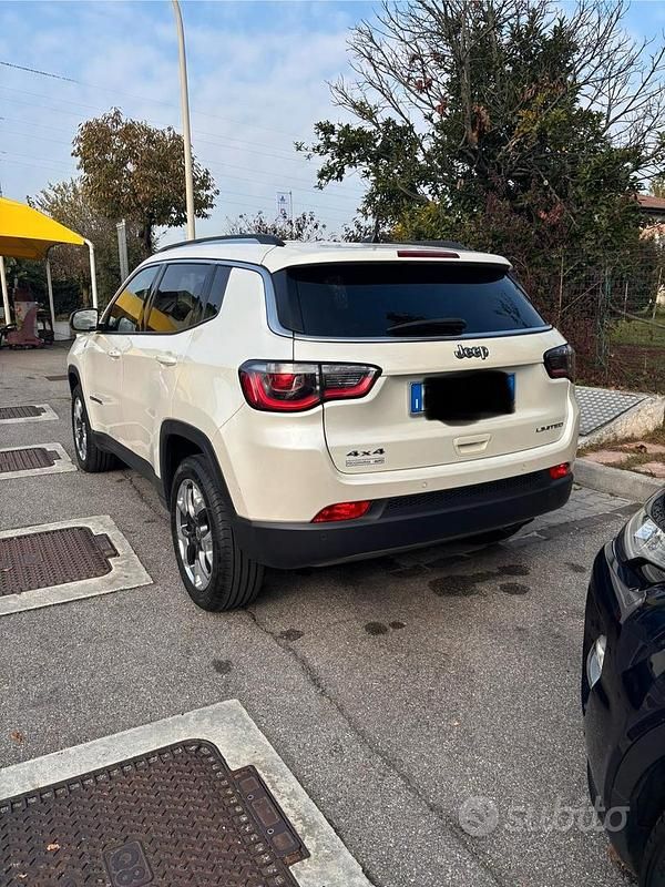 Usata Jeep Compass Limited 140 CV (102 kW) 2017 Bianco SUV