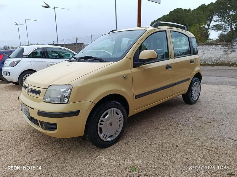 Usata Fiat Panda Active 77 CV (56 kW) 2011 Giallo Utilitaria