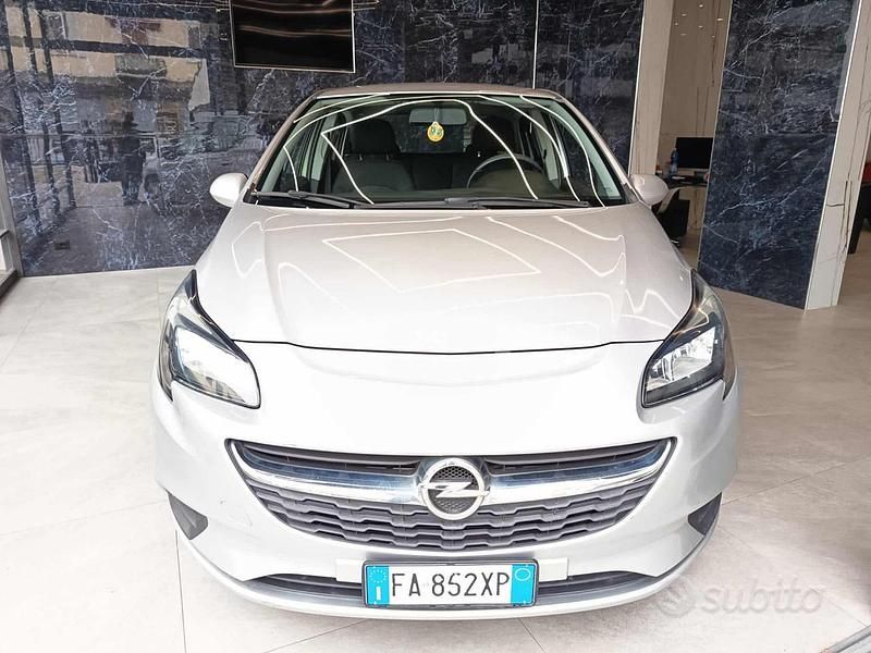 Usata Opel Corsa Edition 84 CV (61 kW) 2015 Grigio Utilitaria