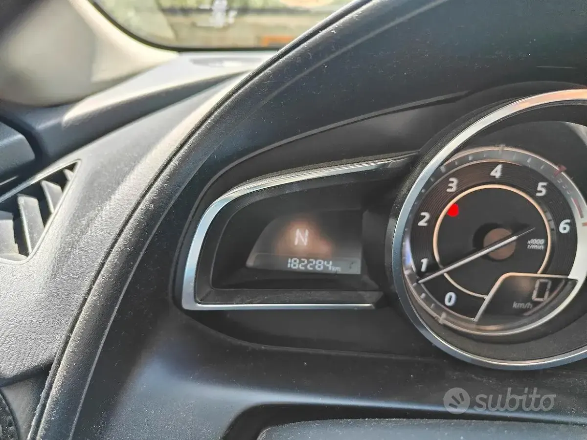 Usata Mazda CX-3 Exceed 105 CV (77 kW) 2015 Nero SUV