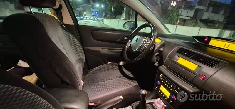 Usata Citroën C4 90 CV (66 kW) 2006 Grigio Berlina