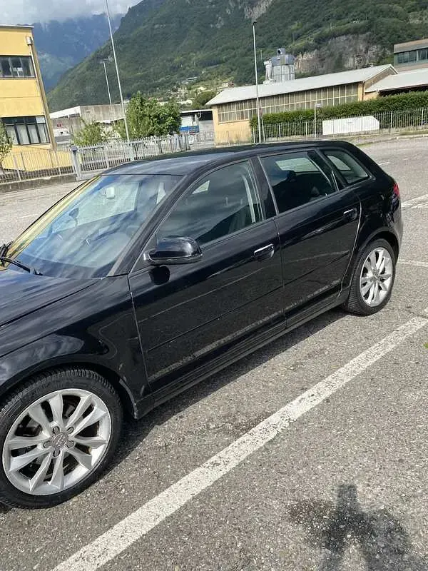 Usata Audi A3 Sportback Ambition 125 CV (91 kW) 2011 Utilitaria