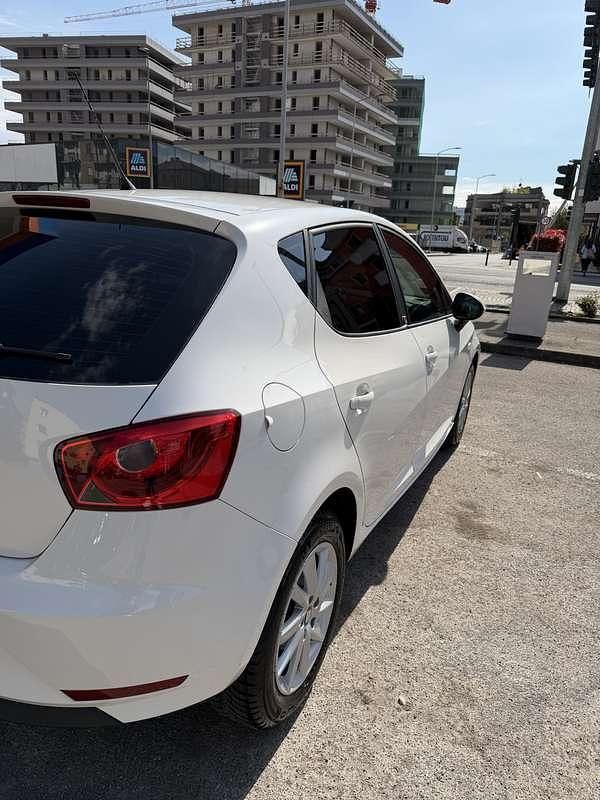 Usata Seat Ibiza CONNECT 75 CV (55 kW) 2017 Berlina