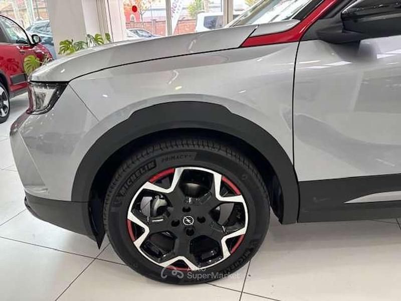 Usata Opel Mokka Edition 101 CV (74 kW) 2022 Grigio tetto nero SUV