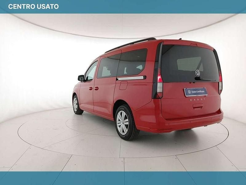 Usata VW Caddy Maxi 102 CV (75 kW) 2023 Rosso ciliegia Monovolume