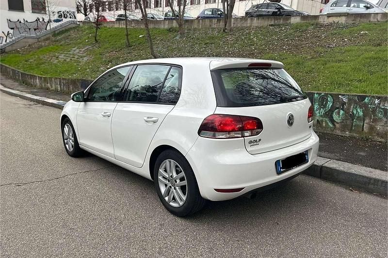 Usata VW Golf IV Highline 105 CV (77 kW) 2005 Bianco Berlina