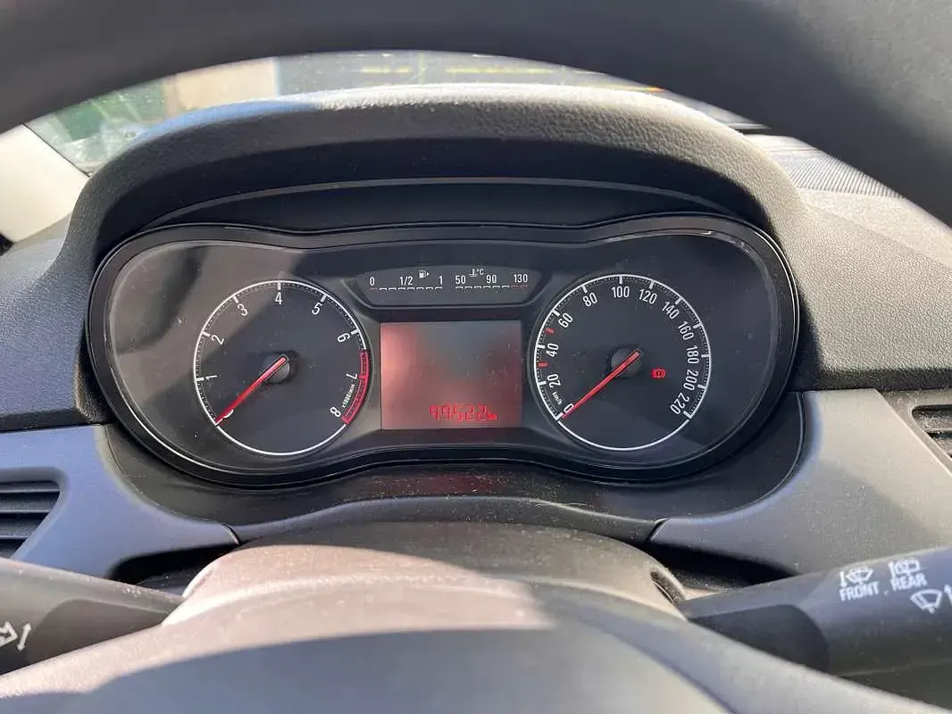 Używany Opel Corsa 90 KM (66 kW) 2015 Biały Hatchback