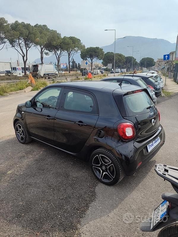 Usata Smart ForFour Prime 2019 Nero Utilitaria