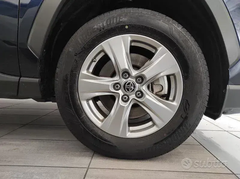 Usata Toyota RAV4 Hybrid Business Edition 178 CV (130 kW) 2022 Blu/azzurro SUV
