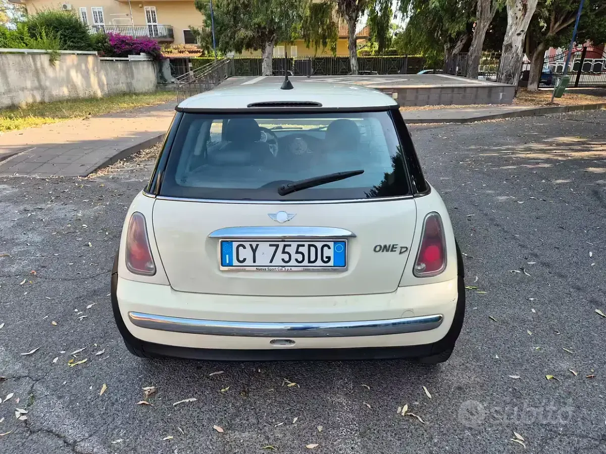 Usata Mini One D 75 CV (55 kW) 2005 Bianco Utilitaria