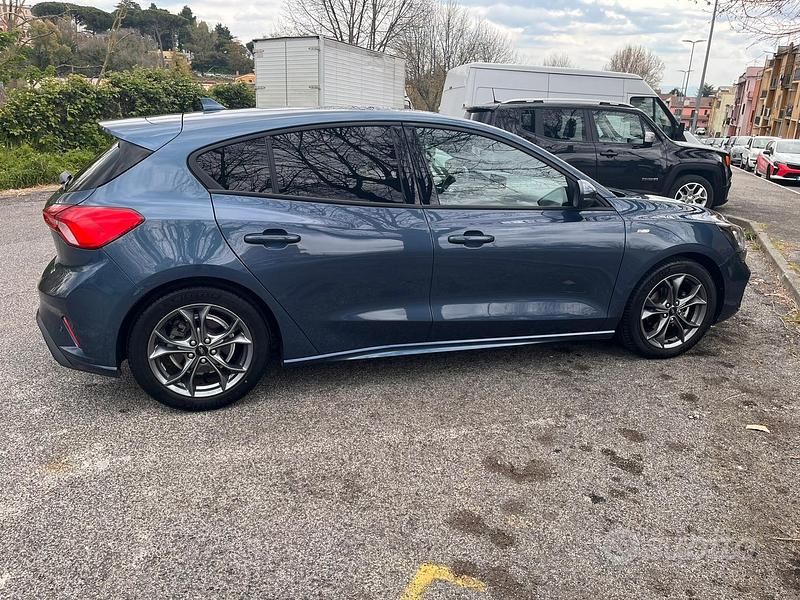 Usata Ford Focus ST-Line 125 CV (91 kW) 2019 Blu Berlina