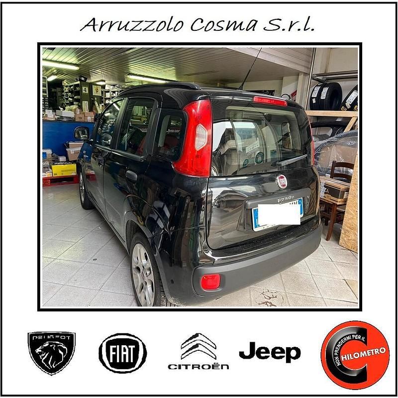 Usata Fiat Panda Lounge 74 CV (54 kW) 2012 Nero Utilitaria