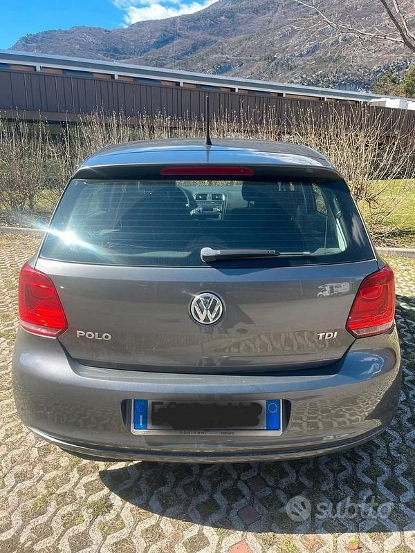 Usata VW Polo 70 CV (51 kW) 2013 Grigio Utilitaria