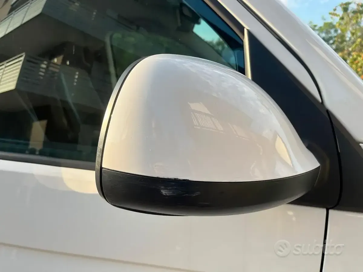Usata VW Caravelle 150 CV (110 kW) 2018 Bianco Furgone