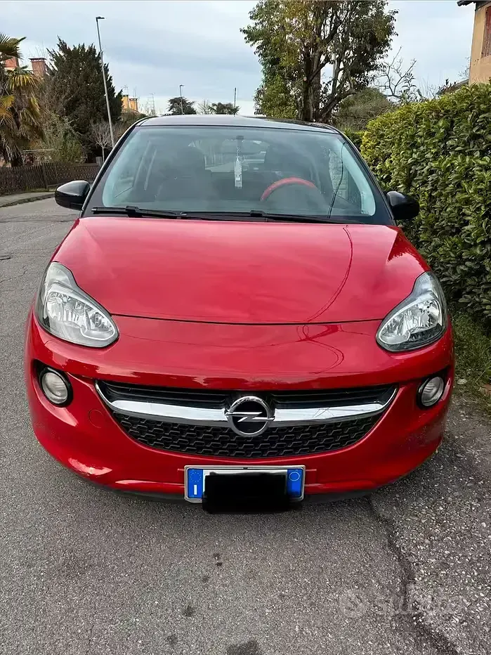 Usata Opel Adam Slam 69 CV (50 kW) 2013 Rosso Utilitaria