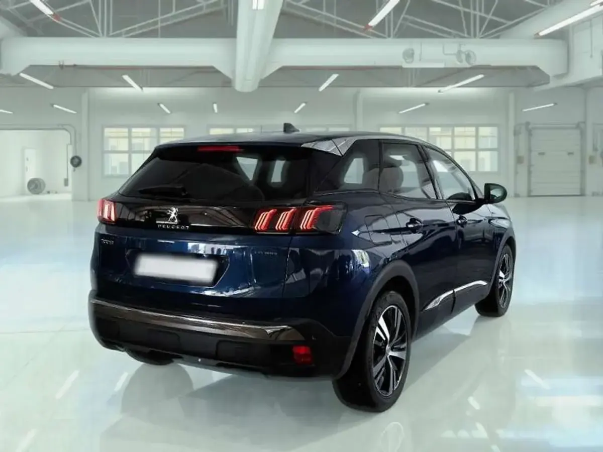 Usata Peugeot 3008 Allure 181 CV (133 kW) 2020 Blu/azzurro SUV