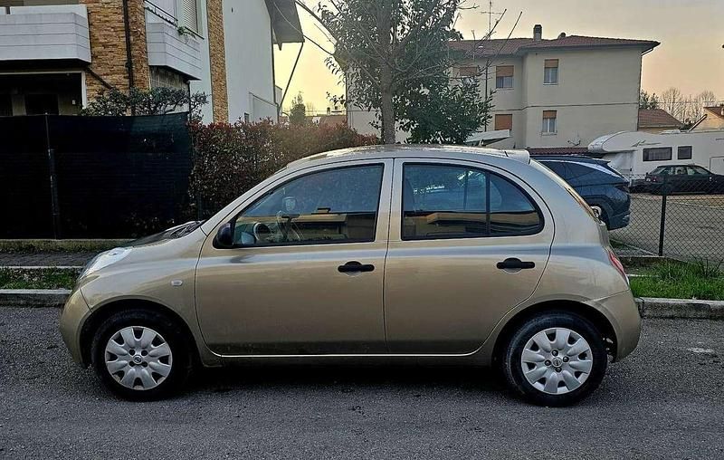 Usata Nissan Micra Visia 65 CV (47 kW) 2004 Utilitaria