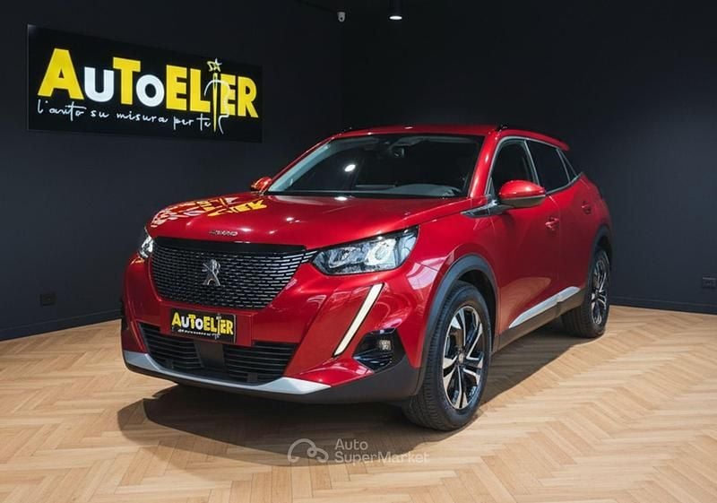 Usata Peugeot 2008 Allure 102 CV (75 kW) 2020 Rosso SUV