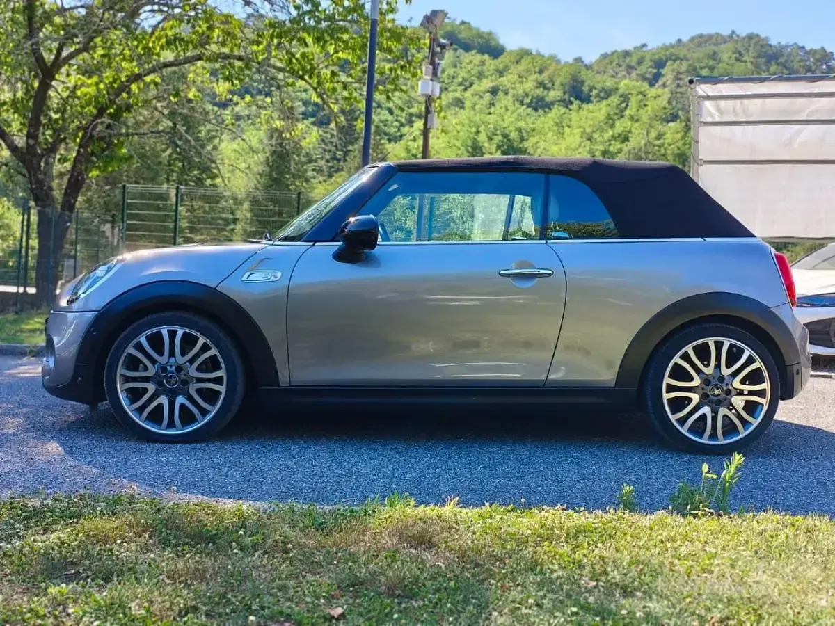 Usata Mini Cooper SD 170 CV (125 kW) 2019 Grigio Utilitaria