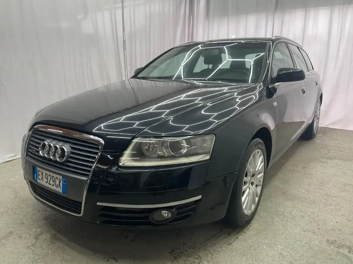 Begagnad Audi A6 233 HK (171 kW) 2008 Svart Kombi