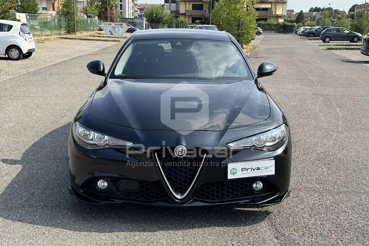 Usata Alfa Romeo Giulia Business Launch Edition 150 CV (110 kW) 2016 Nero Berlina