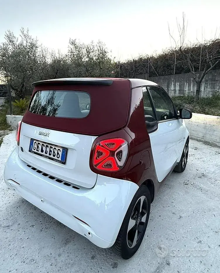 Usata Smart ForTwo Electric Drive 41 kW (56 CV) 2022 Cabrio