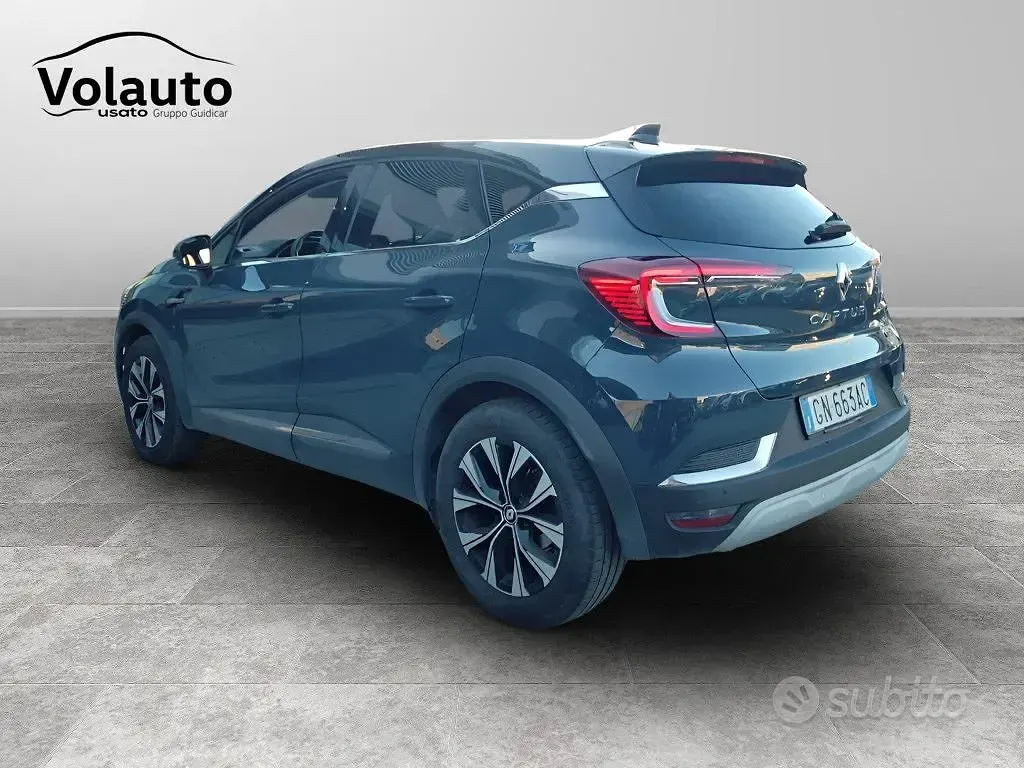 Usata Renault Captur Techno 143 CV (105 kW) 2023 Blu SUV
